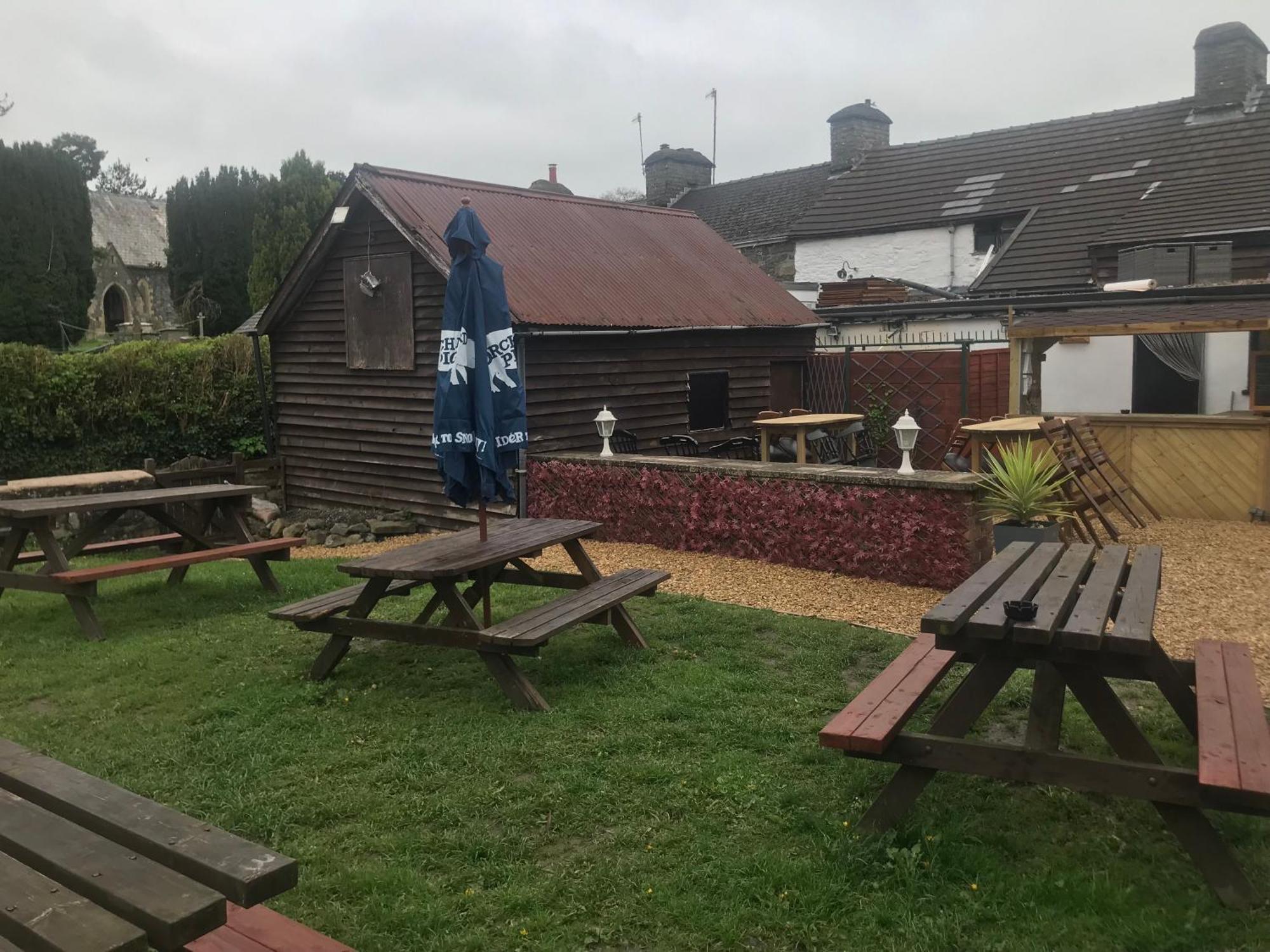 The Eagles Inn Rhayader Dış mekan fotoğraf